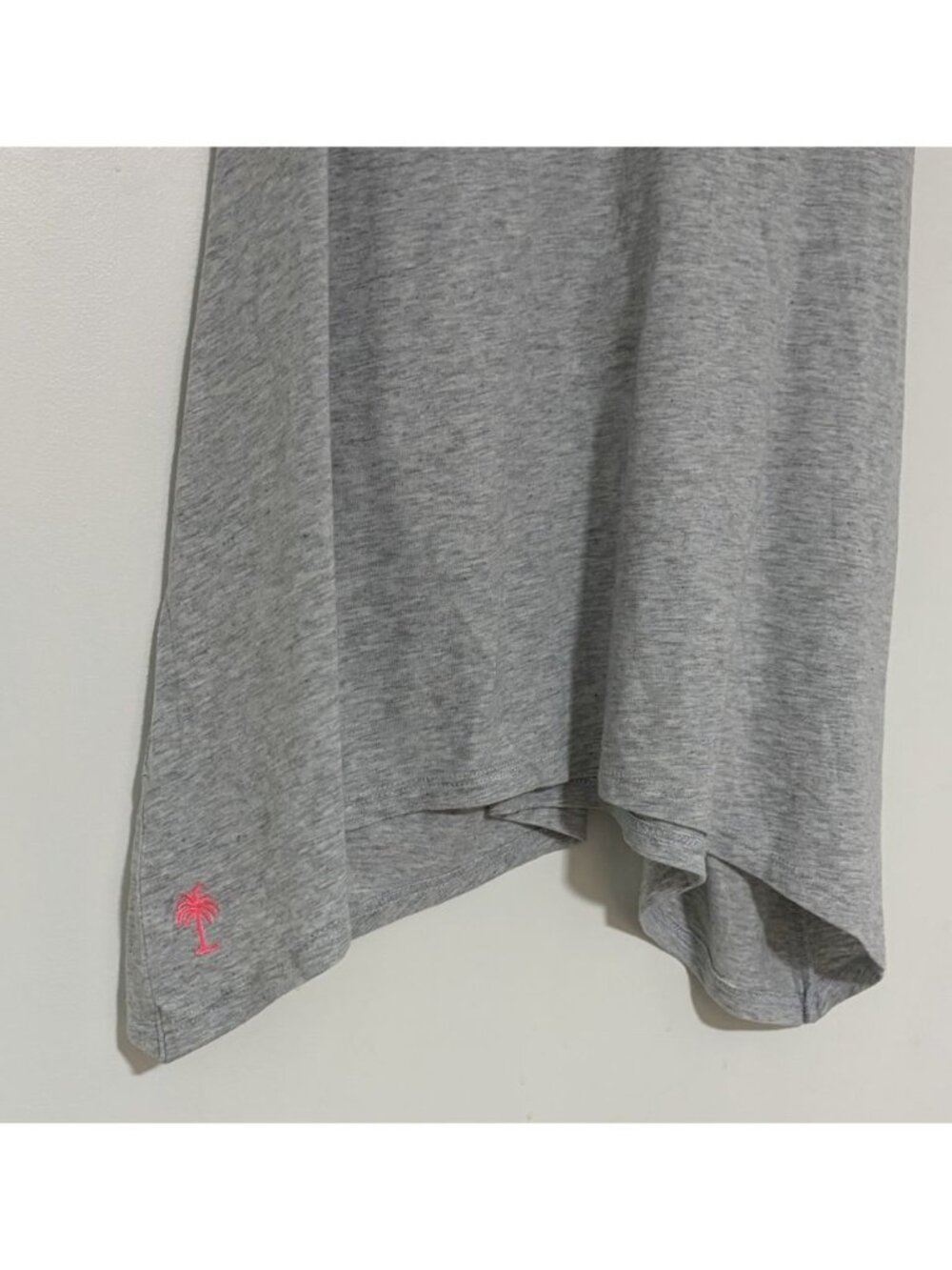 Lilly Pulitzer Women’s Gray Racerback Tank Top Size Small NWOT - Picture 2 of 6